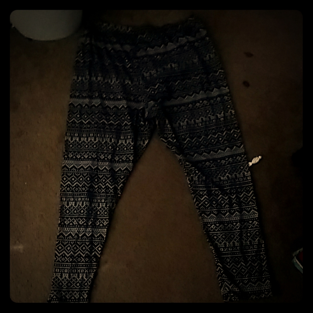 I am selling so tights